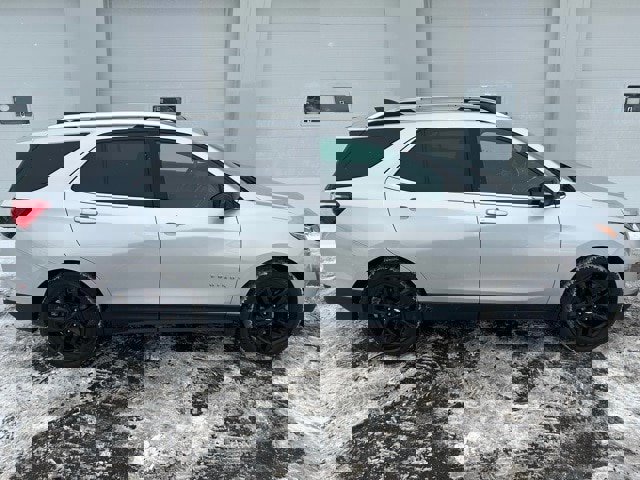 Used 2020 Chevrolet Equinox LT w/ Sport Edition image 2