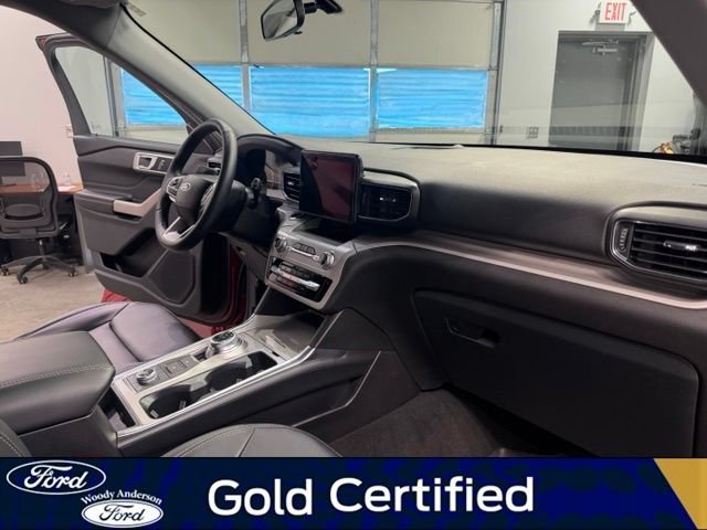 Certified 2024 Ford Explorer XLT w/ Equipment Group 202A AWD/4WD image 27