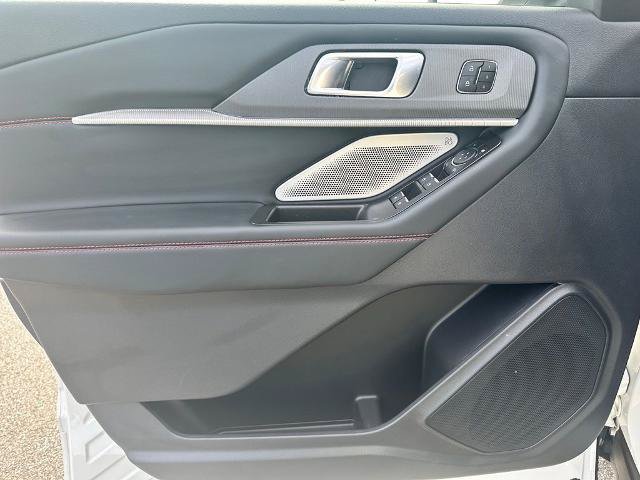 Certified 2025 Ford Explorer ST w/ Sun And Sound Package AWD/4WD image 21