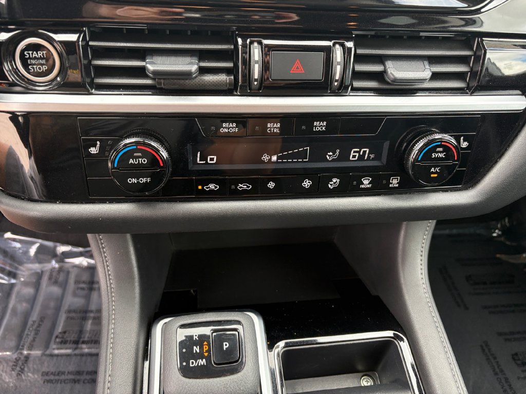 Used 2024 Nissan Pathfinder SV FWD image 17