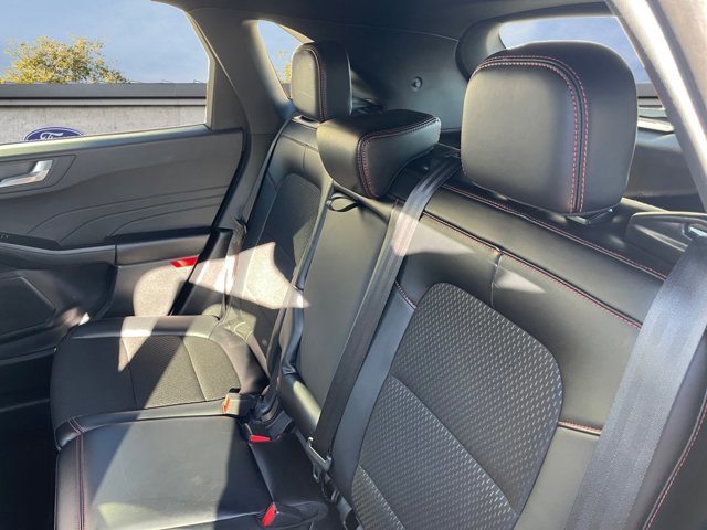Certified 2025 Ford Escape ST-Line Select image 11