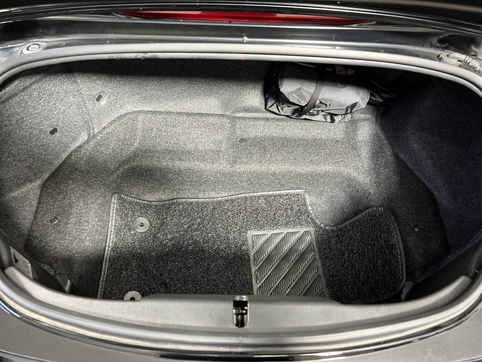 Used 2020 MAZDA MX-5 Miata Grand Touring RWD image 24