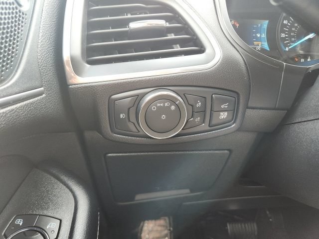 Certified 2022 Ford Edge Titanium AWD/4WD image 19