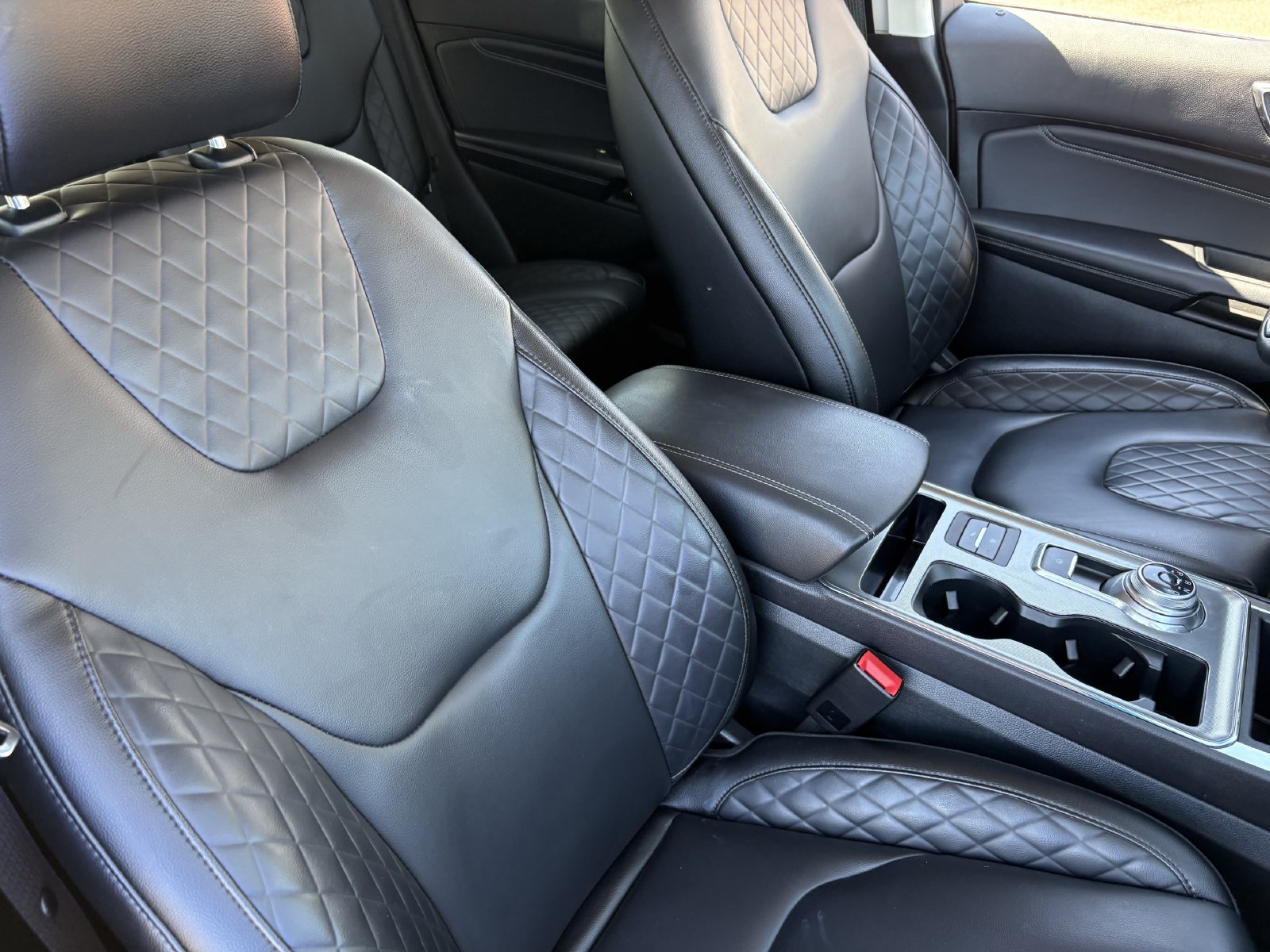 Certified 2024 Ford Edge Titanium AWD/4WD image 12