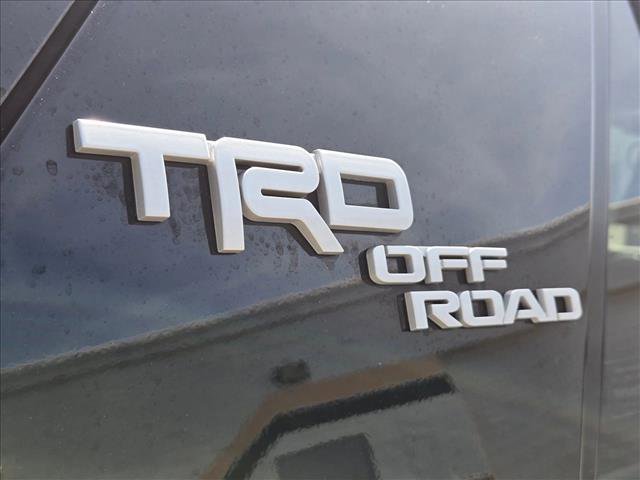 Used 2021 Toyota 4Runner TRD Off-Road Premium w/ Moonroof Package AWD/4WD image 7