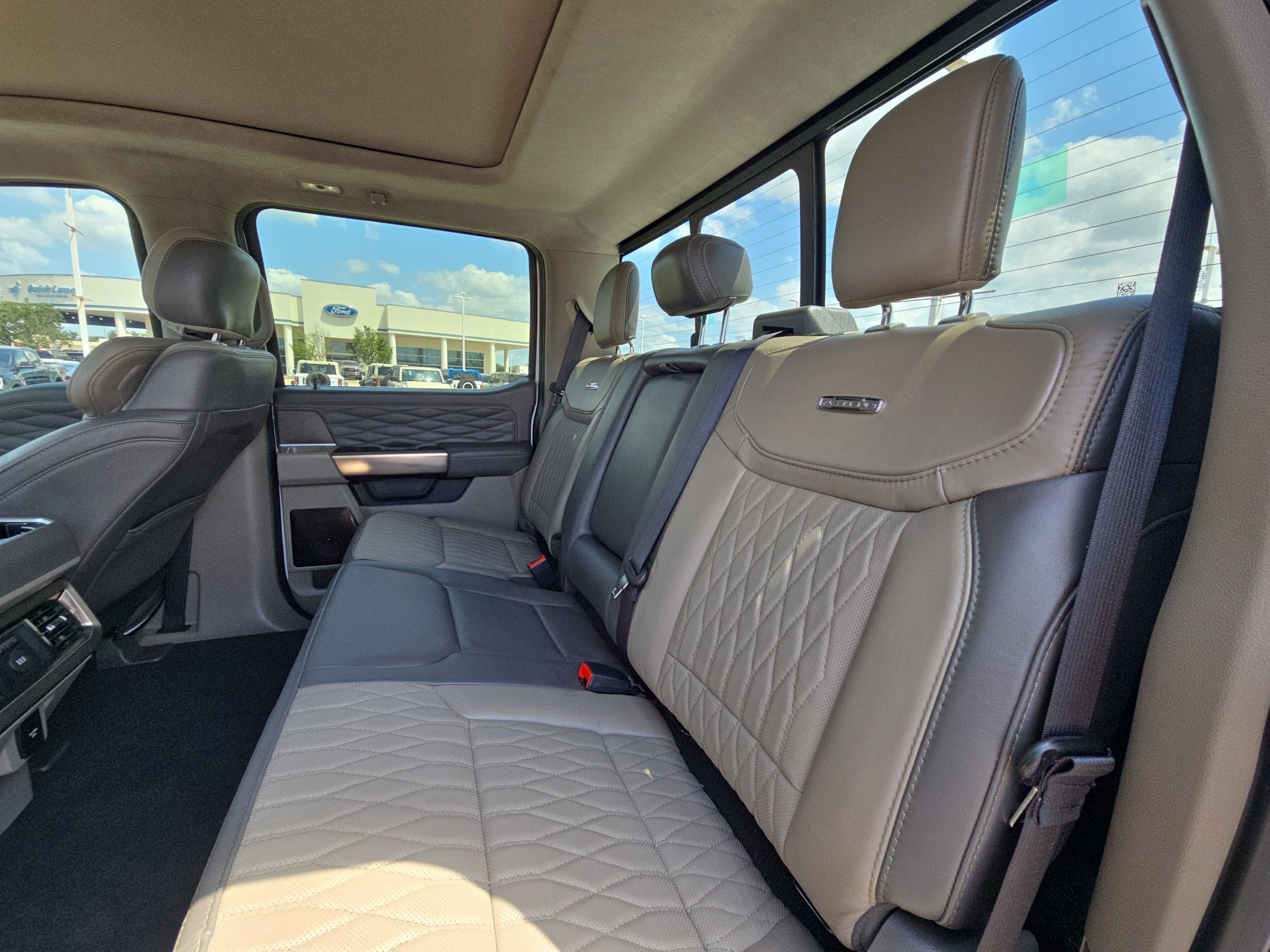 Certified 2026 Ford F350 Platinum w/ Platinum Plus Package AWD/4WD image 29