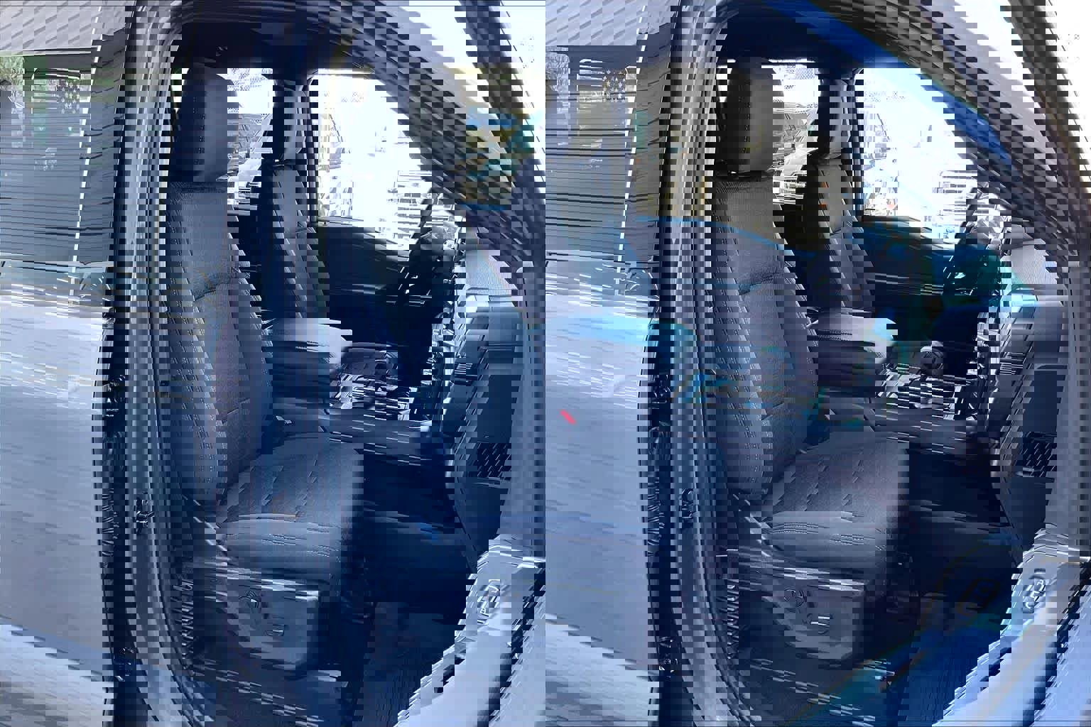 Certified 2024 Ford F150 XLT w/ Equipment Group 302A MID image 9