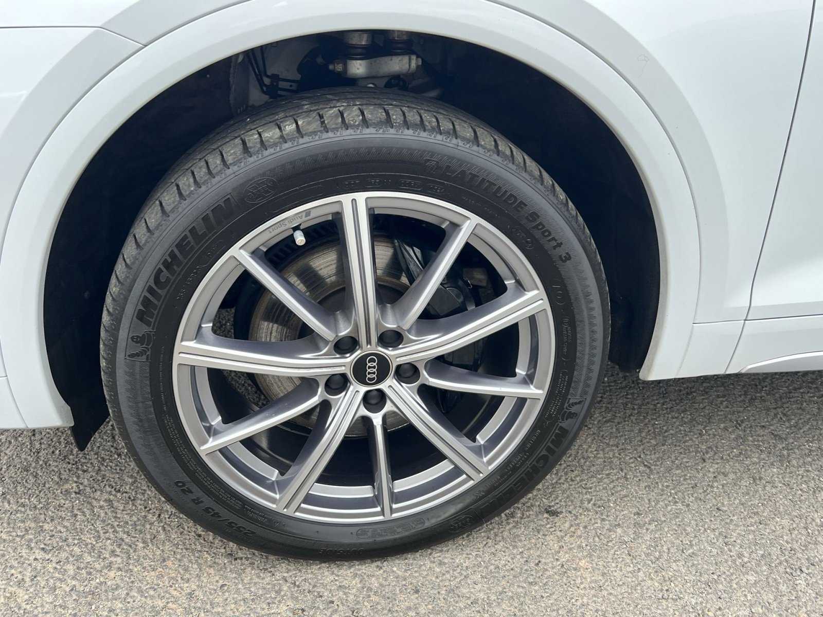 Used 2023 Audi SQ5 Premium Plus w/ Premium Plus Package image 12