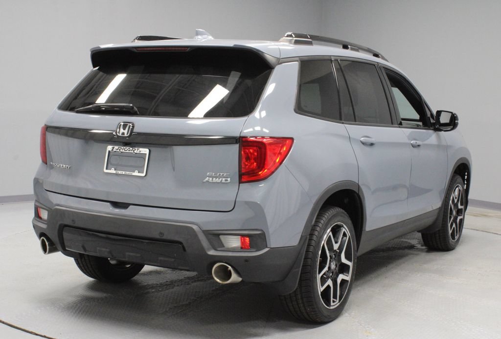 Used 2023 Honda Passport Elite image 11