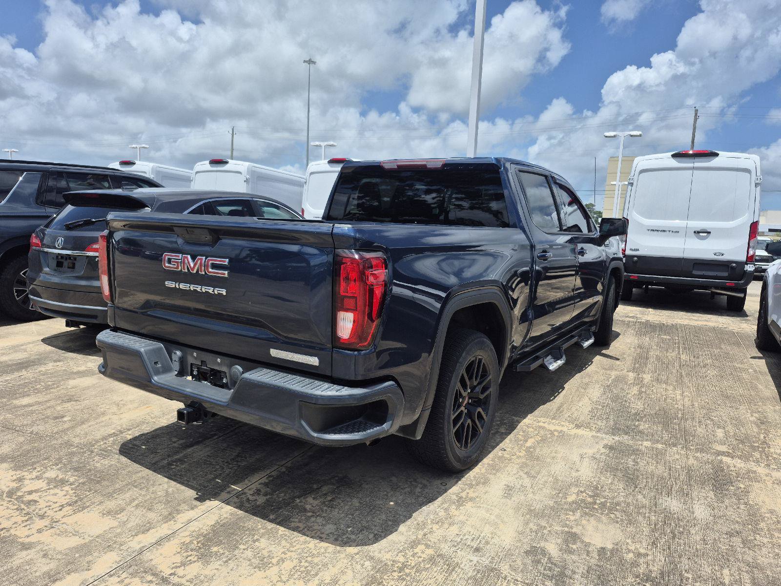 Used 2020 GMC Sierra 1500 Elevation w/ Elevation Value Package RWD image 3