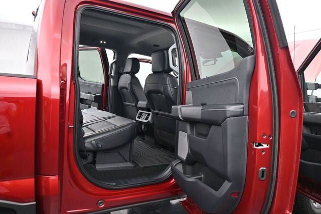 Certified 2025 Ford F350 Lariat w/ Lariat Ultimate Package AWD/4WD image 13