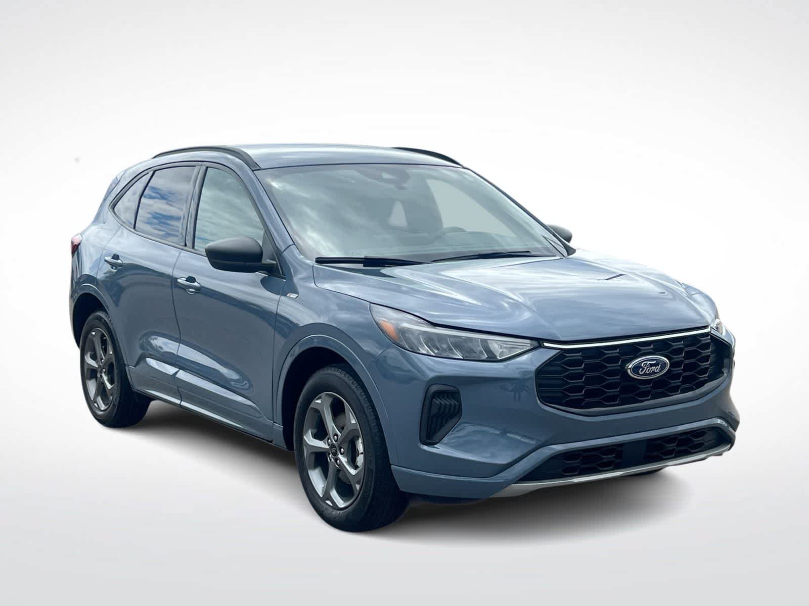 Certified 2023 Ford Escape ST-Line w/ Tech Pack #1 AWD/4WD image 2