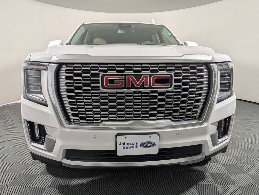 Used 2023 GMC Yukon XL Denali w/ Max Trailering Package AWD/4WD image 3