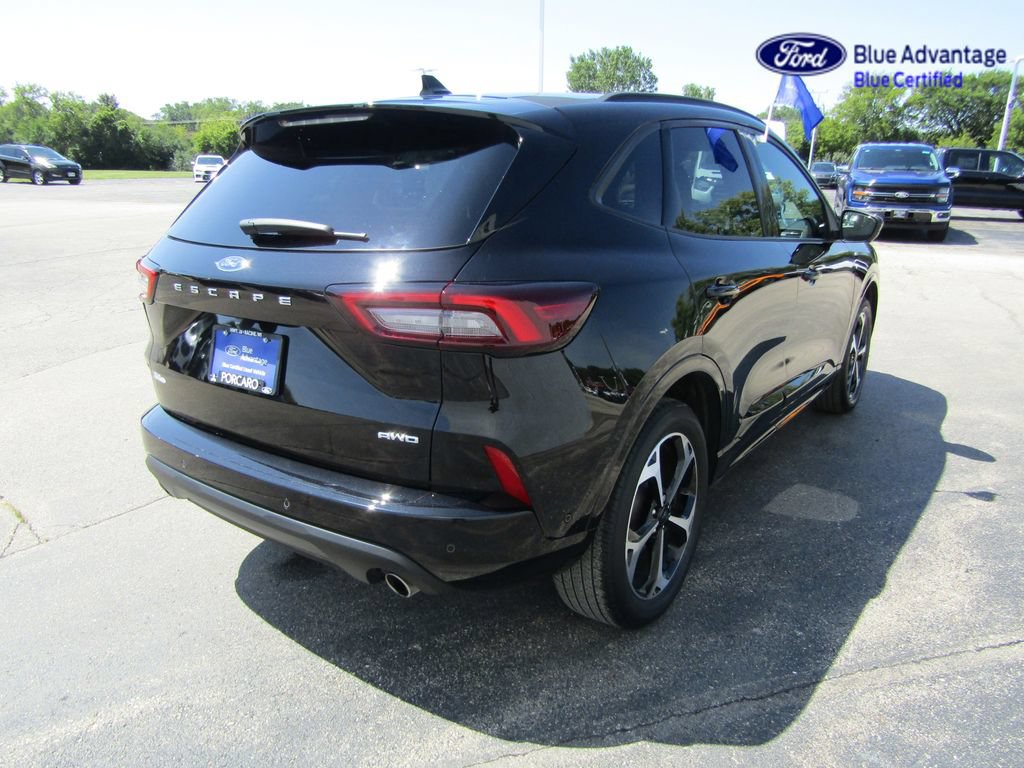Certified 2023 Ford Escape ST-Line Elite w/ Premium Technology Package AWD/4WD image 9