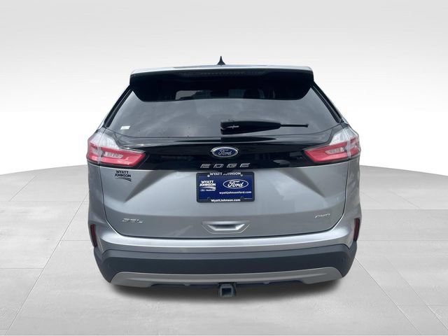 Certified 2024 Ford Edge SEL w/ Convenience Package AWD/4WD image 4