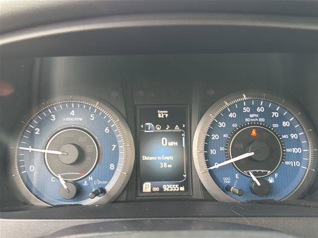 Used 2017 Toyota Sienna XLE w/ XLE Navigation Package FWD image 5