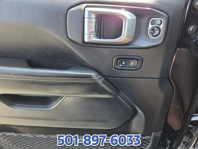Used 2024 Jeep Wrangler Unlimited Sahara AWD/4WD image 25