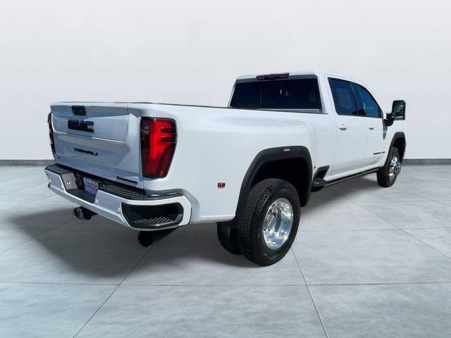 Used 2024 GMC Sierra 3500 Denali Ultimate AWD/4WD image 7