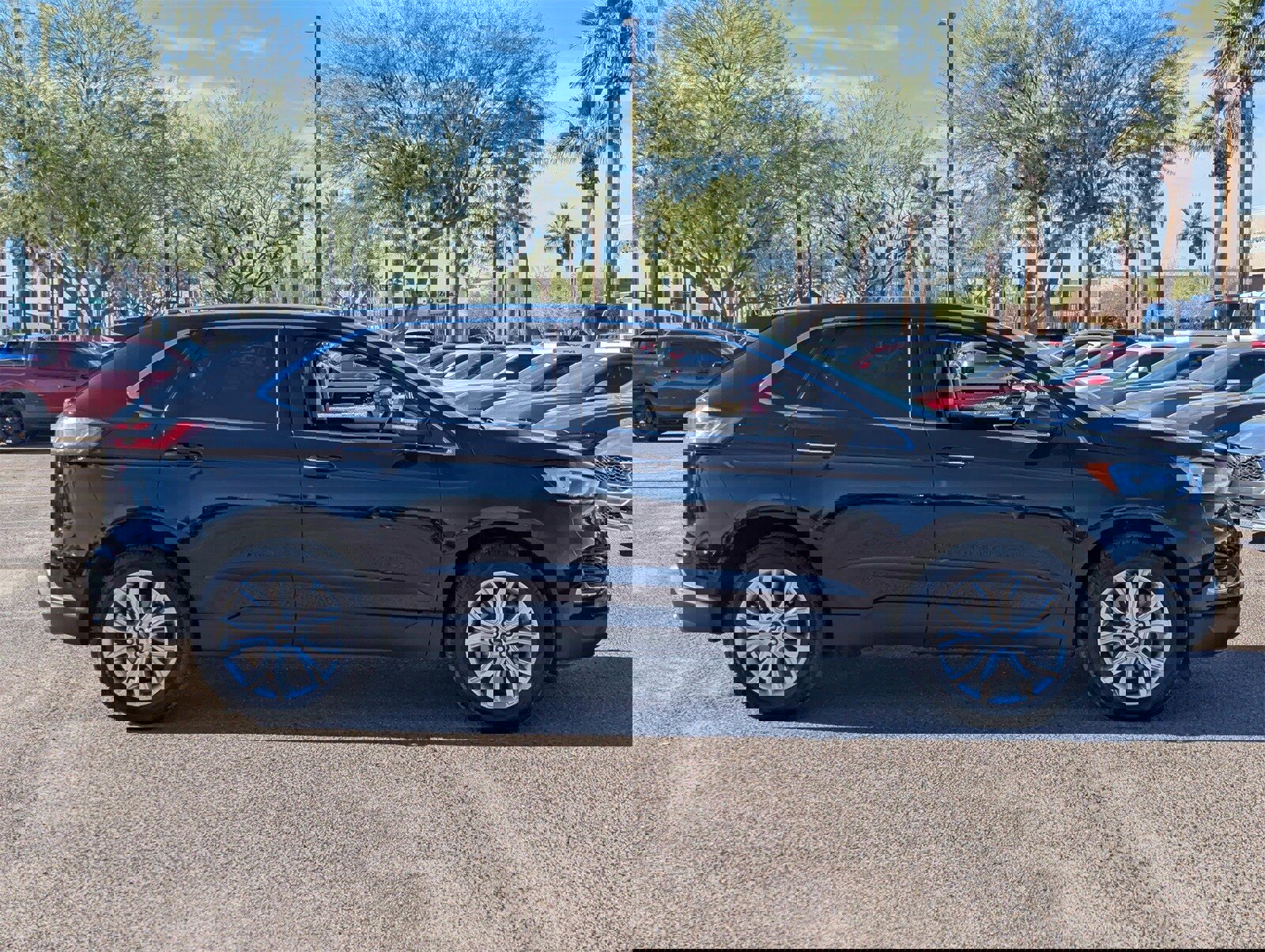 Certified 2024 Ford Edge Titanium image 6