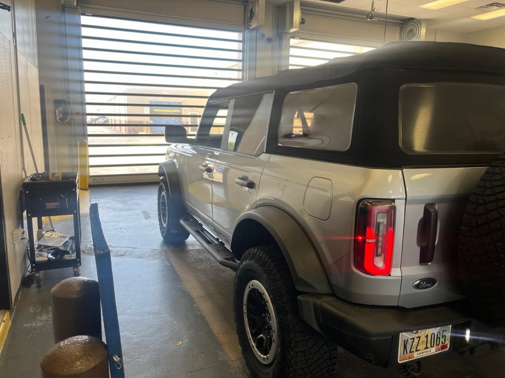 Certified 2022 Ford Bronco Badlands AWD/4WD image 8
