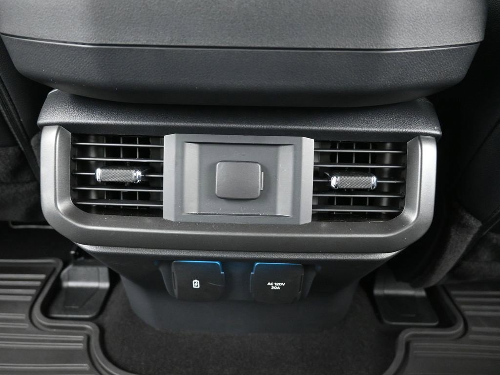 Certified 2025 Ford F150 Lariat w/ Equipment Group 501A Mid image 14