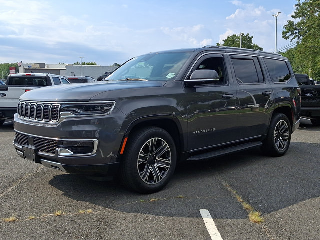 Used 2022 Jeep Wagoneer Series III w/ Flexible Seating Group AWD/4WD image 5