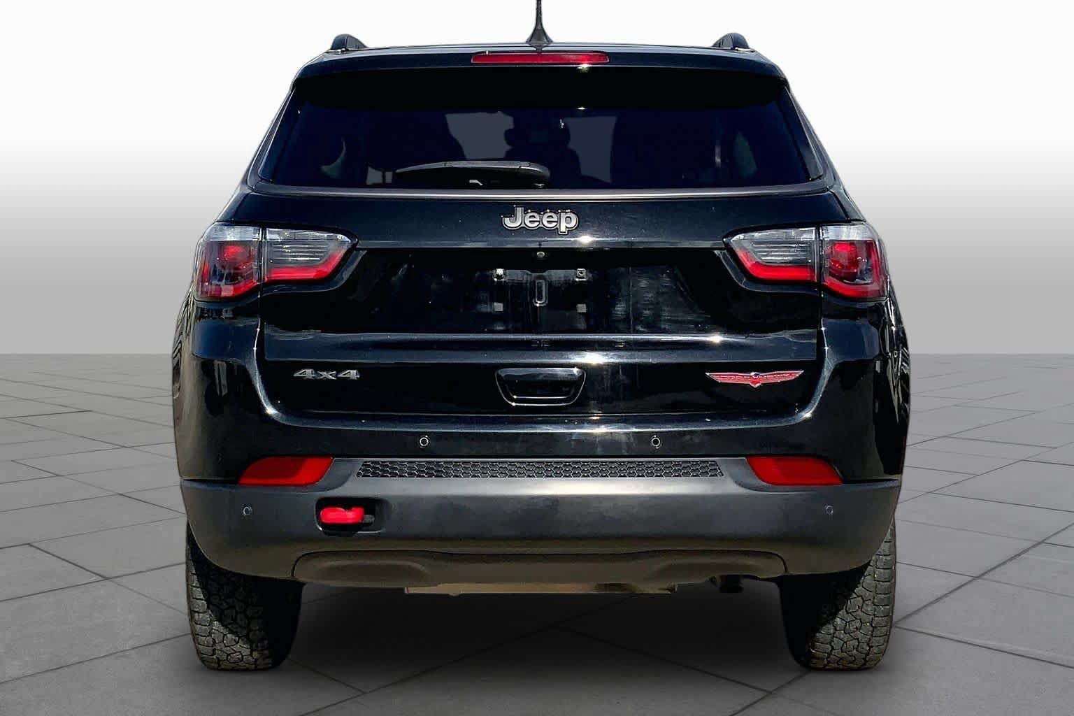 Used 2021 Jeep Compass Trailhawk AWD/4WD image 5