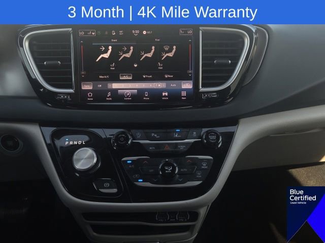 Used 2023 Chrysler Pacifica Touring-L FWD image 33