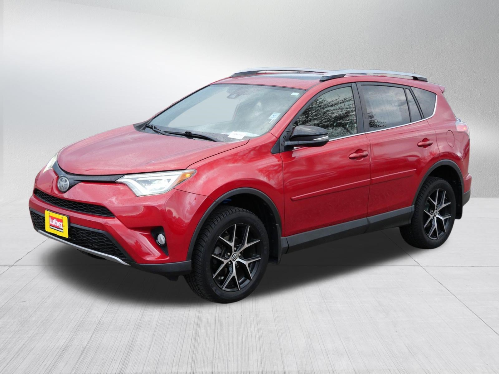 Used 2017 Toyota RAV4 SE w/ Power Special Value Package AWD/4WD image 3