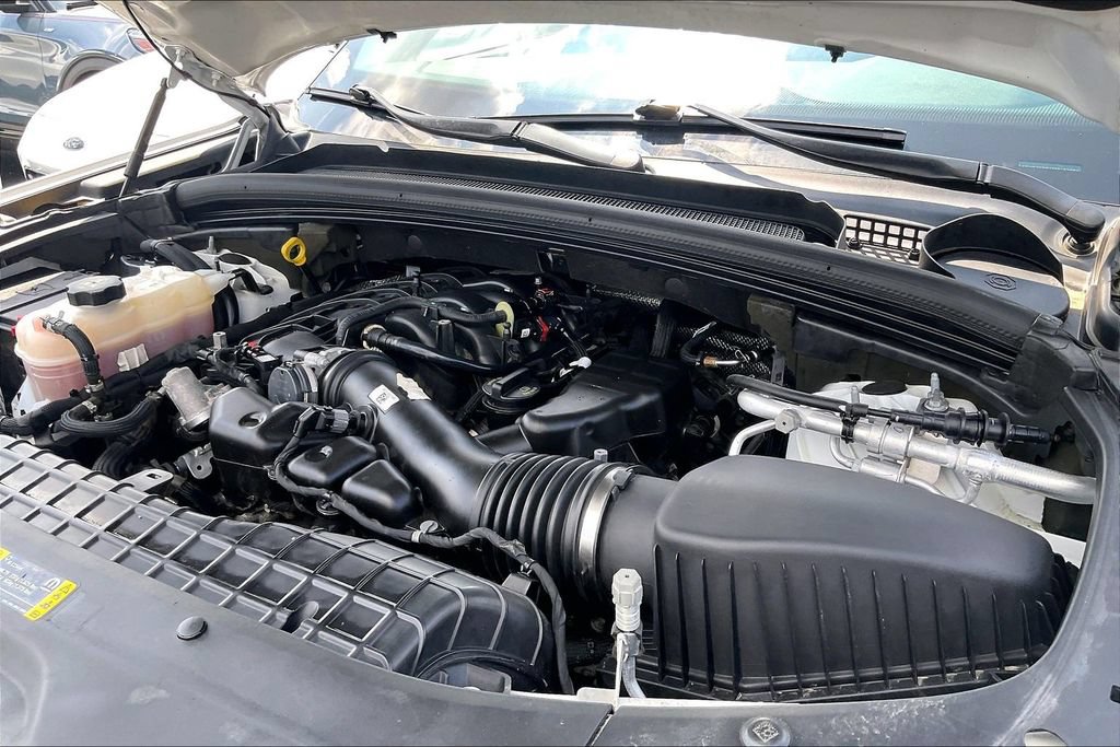 Used 2021 Jeep Grand Cherokee L Limited AWD/4WD image 33