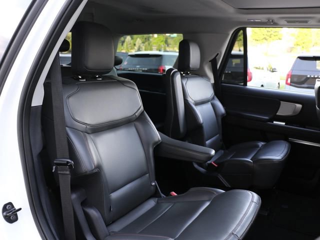 Certified 2025 Ford Expedition Active AWD/4WD image 14
