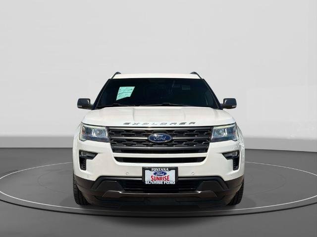 Certified 2018 Ford Explorer XLT w/ Equipment Group 202A FWD image 3