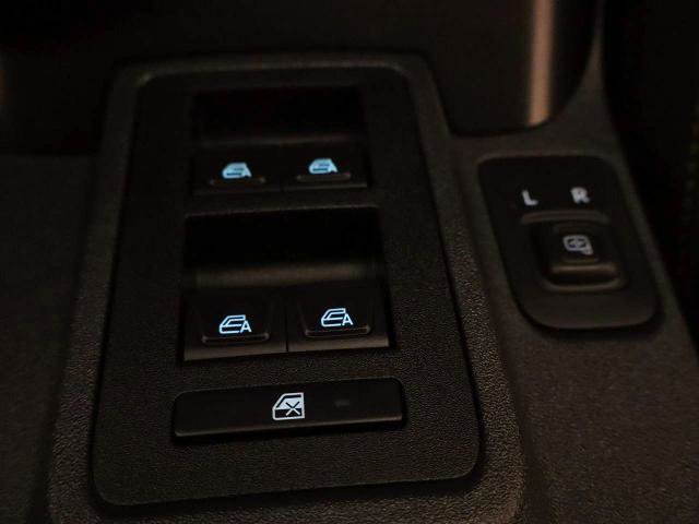 Certified 2022 Ford Bronco Badlands AWD/4WD image 28