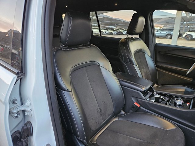 Used 2023 Jeep Grand Cherokee L Laredo image 17