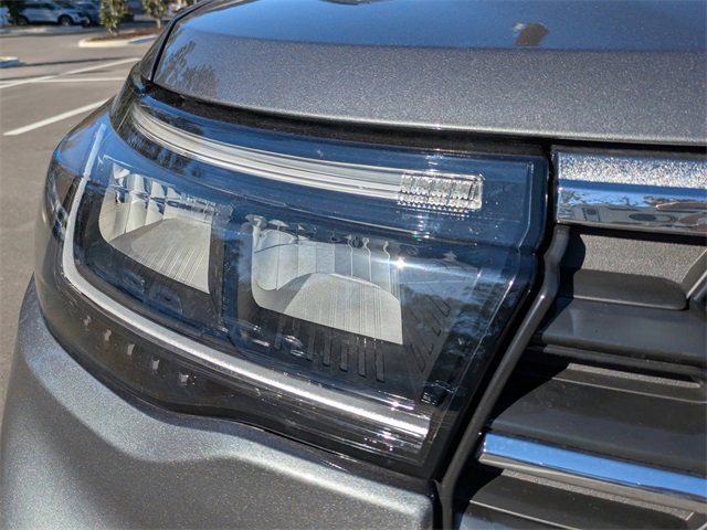 Certified 2025 Ford Explorer Active w/ Active Comfort Package image 10