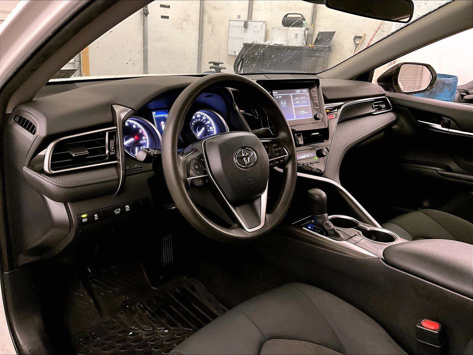 Used 2022 Toyota Camry LE FWD image 12