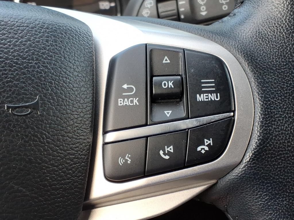 Certified 2023 Ford Explorer XLT w/ Equipment Group 202A AWD/4WD image 9