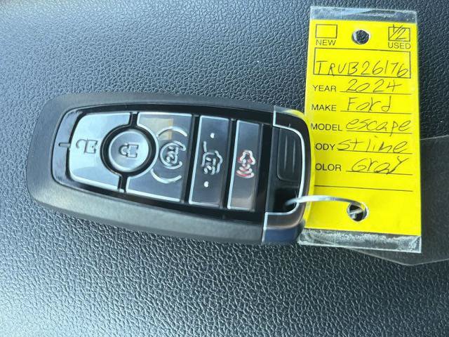 Certified 2024 Ford Escape ST-Line w/ Tech Pack #1 AWD/4WD image 35