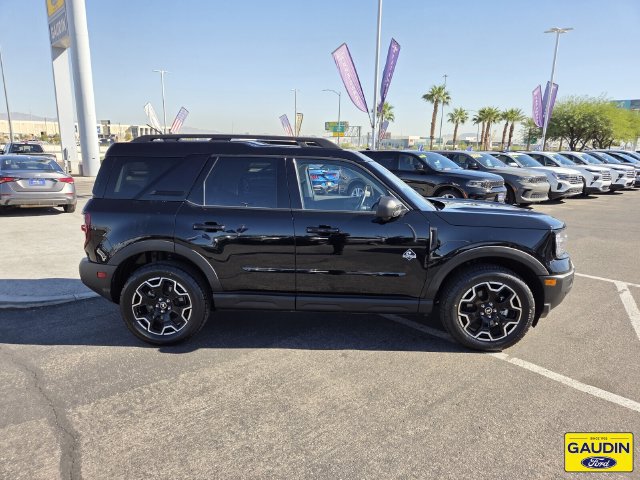 Certified 2025 Ford Bronco Sport Outer Banks w/ Outer Banks Tech Package+ AWD/4WD image 8