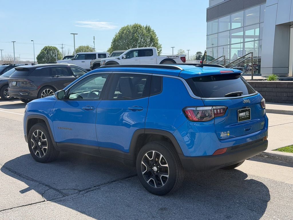 Used 2022 Jeep Compass Latitude w/ Convenience Group AWD/4WD image 4