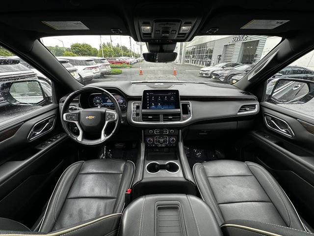 Used 2023 Chevrolet Suburban Premier w/ Advanced Technology Package AWD/4WD image 3