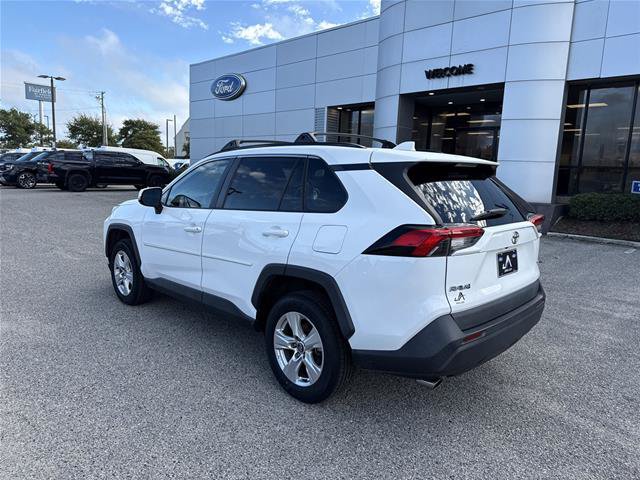 Used 2020 Toyota RAV4 XLE FWD image 12