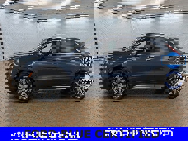 Used 2019 Cadillac XT4 Premium Luxury w/ Cold Weather Package image 4