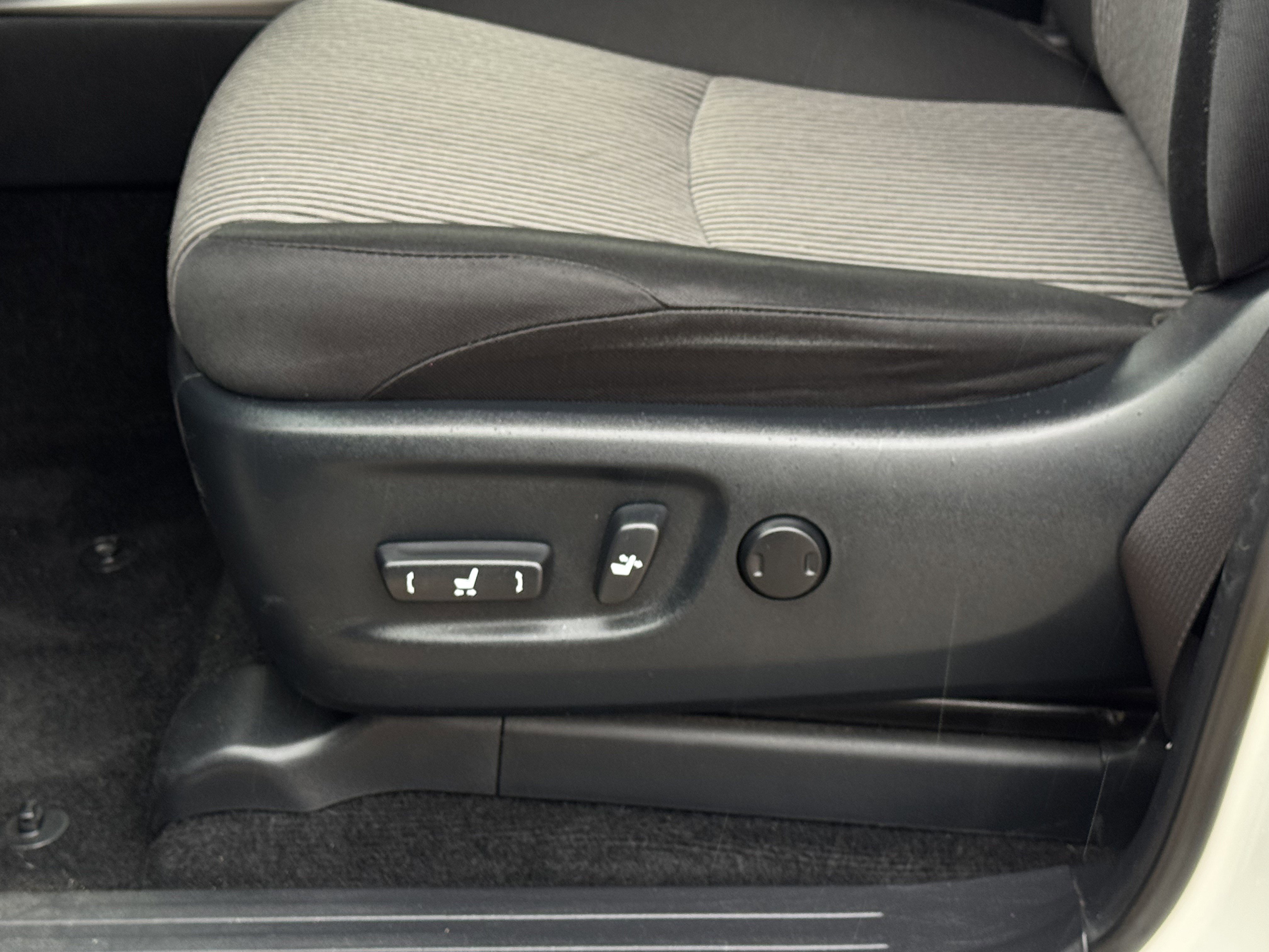 Used 2023 Toyota 4Runner SR5 image 18