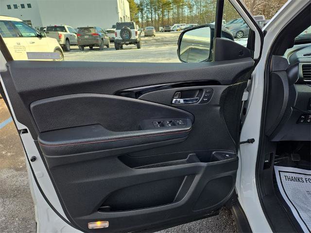 Used 2021 Honda Ridgeline Black Edition image 13