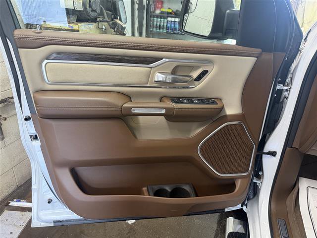 Used 2020 RAM 1500 Laramie RWD image 12