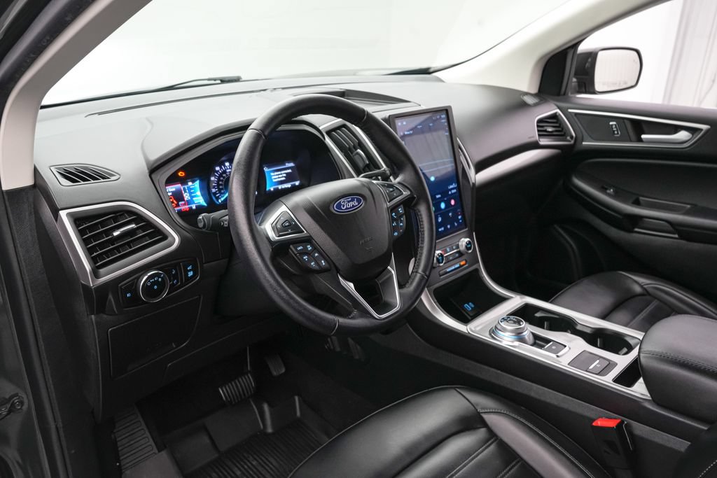Certified 2023 Ford Edge SEL w/ Convenience Package AWD/4WD image 12