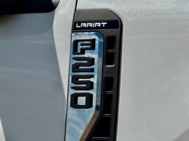 Certified 2023 Ford F250 Lariat w/ Lariat Ultimate Package image 8