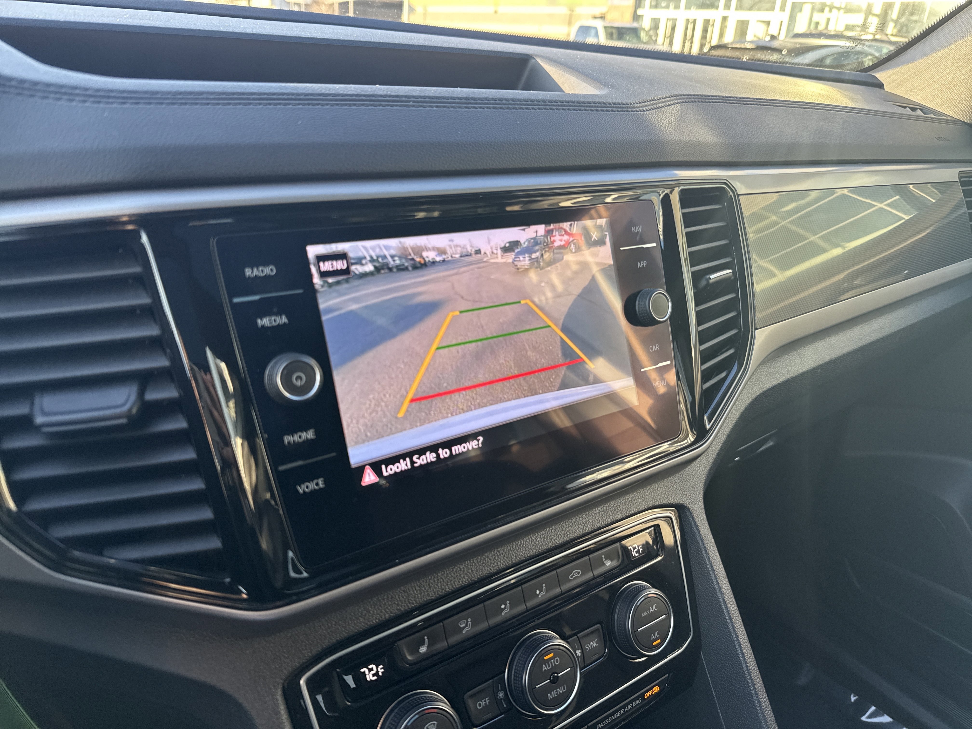 Used 2020 Volkswagen Atlas Cross Sport SEL R-Line image 23