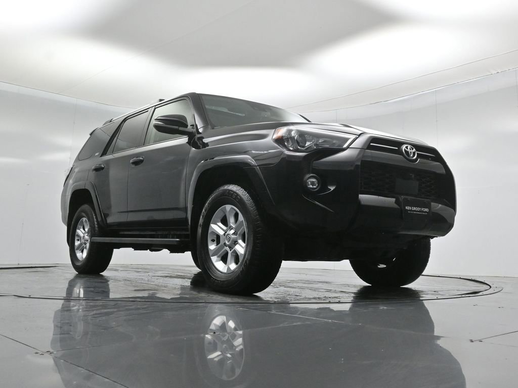 Used 2023 Toyota 4Runner SR5 Premium w/ Moonroof Package image 5